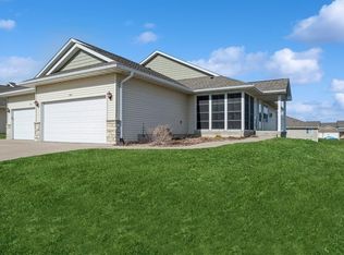 1516 Scarlet Sage Dr SW, Cedar Rapids, IA 52404