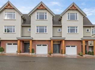 180 1st Ave W UNIT 6, Qualicum Beach, BC V9K1H1
