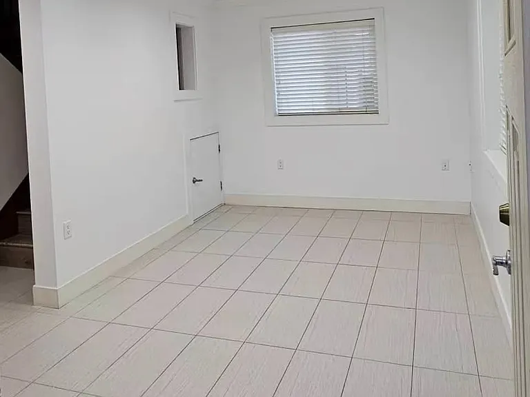 33XX Price St — Photo 3