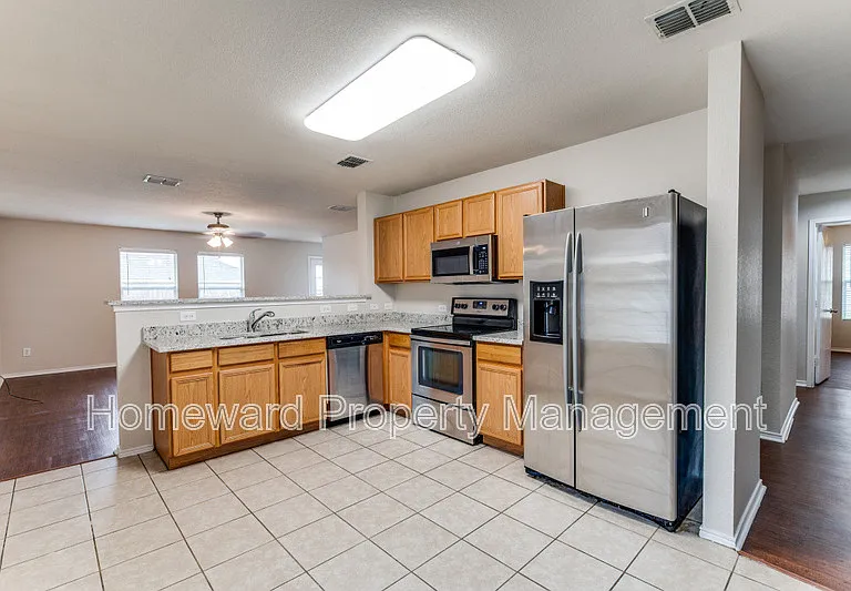 14048 Firebush Ln — Photo 4