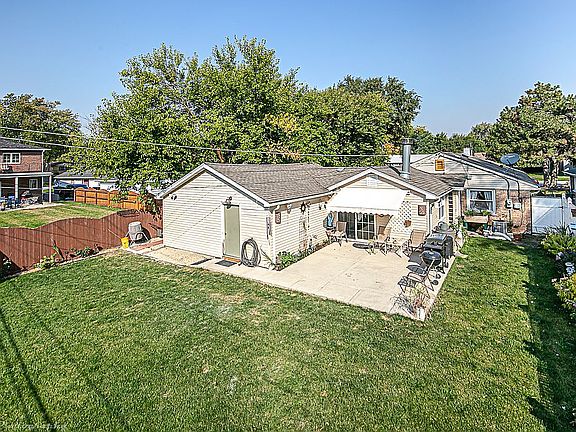 4th image of 5137 W Oak Center Dr