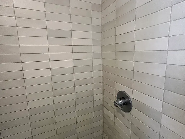 1315 N Poinsettia Pl #7 — Photo 5