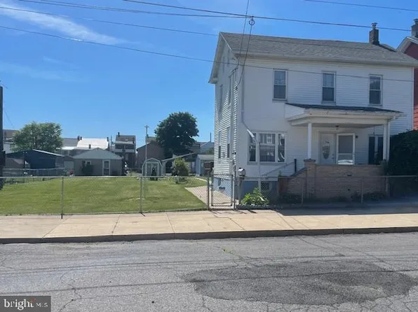 426 N Chestnut St, Mount Carmel, PA 17851