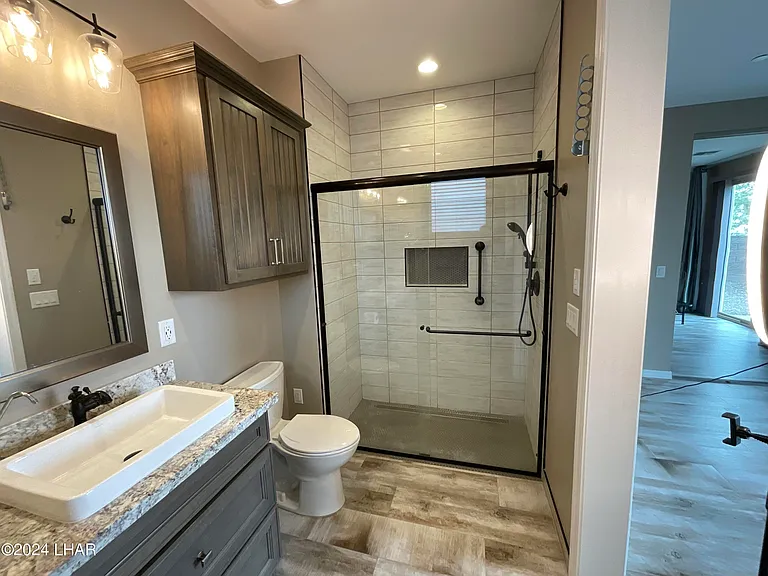 649 Avenida Laredo #101A — Photo 16