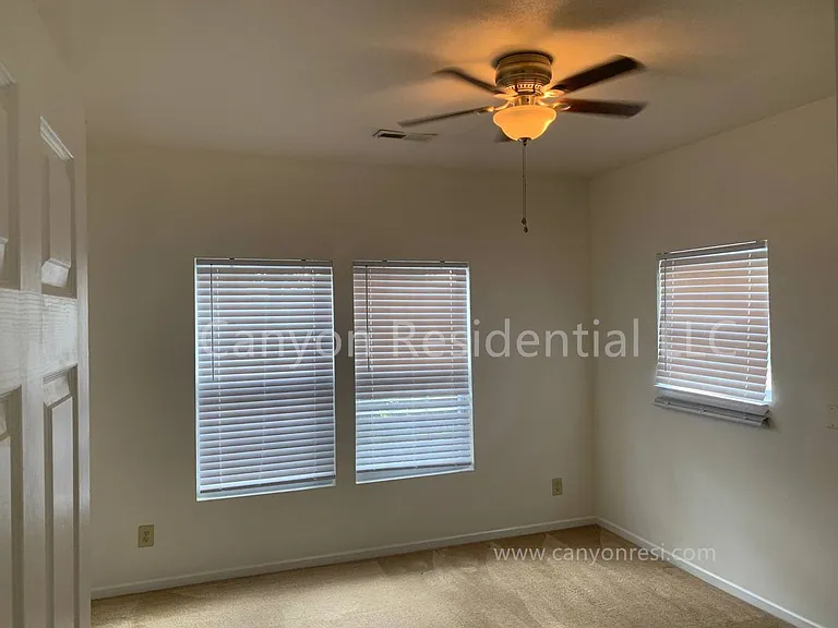 2518 Renard Rd — Photo 10