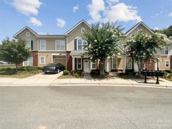 13911 Warwick Castle Way, Charlotte, NC 28277