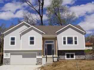 406 Fairway Rd, Belton, MO 64012