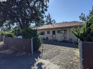 3330 Carnes Rd, Roseburg, OR 97471