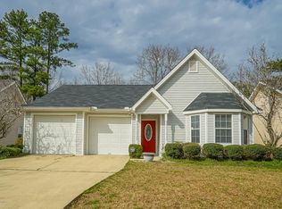 121 Simsbury Ln, Macon, GA 31220