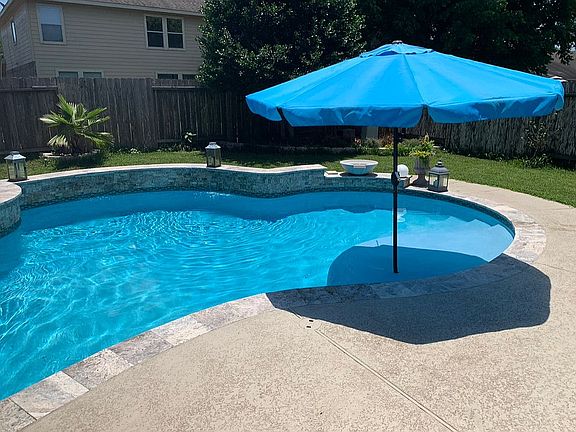 3rd image of 3926 Inglewood Cir