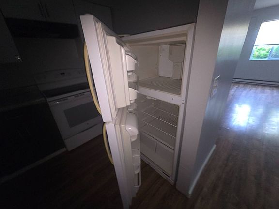 3rd image of 1509 Brooke Park Dr #2