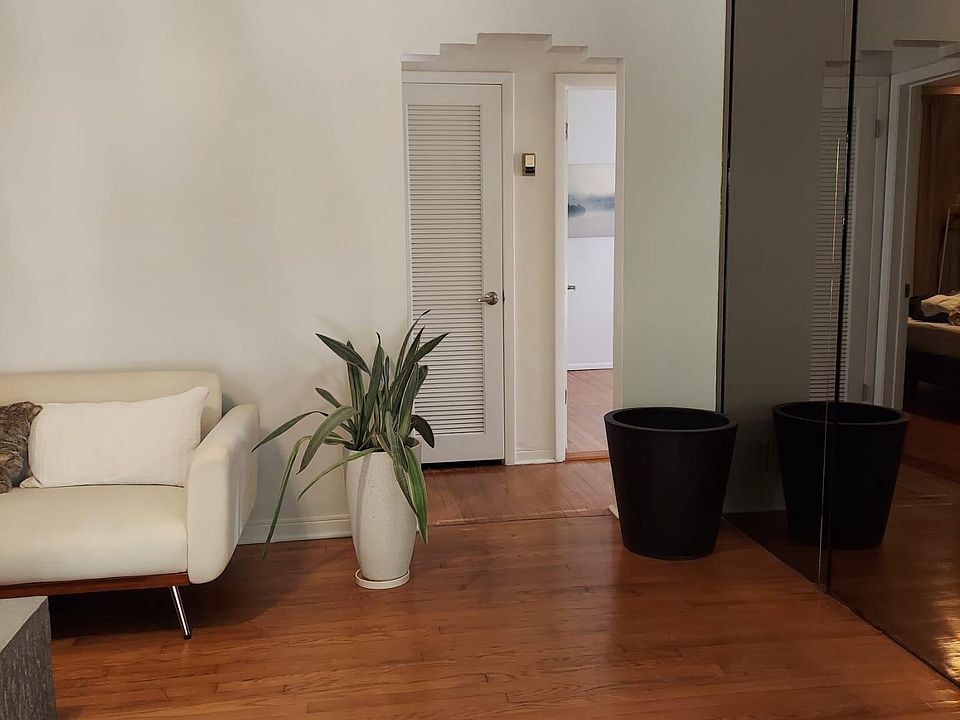 2nd image of 1114 Salzedo St #2A