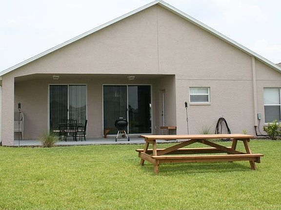 Exterior Rear View
