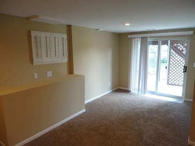 1209 N Camden Ln — Photo 11