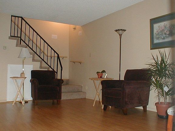 Den1