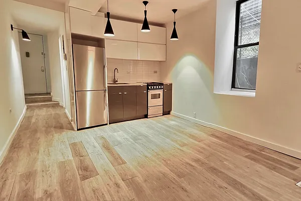 Rented by Keller Williams NYC | media 22