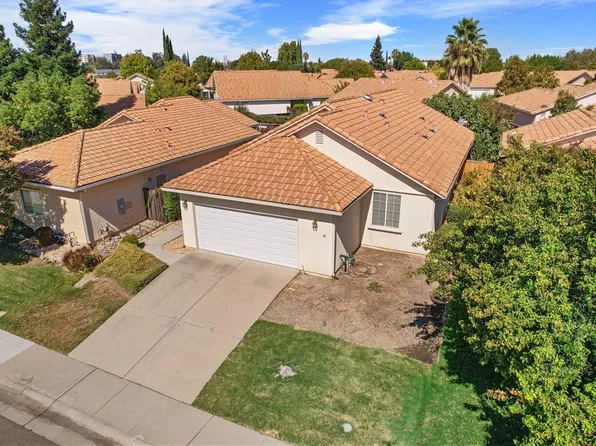 221 Aruba Cir, Sacramento, CA 95823