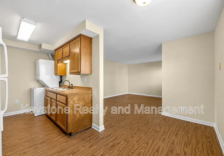 812 Pembroke Oak Grove Rd #16 — Photo 6