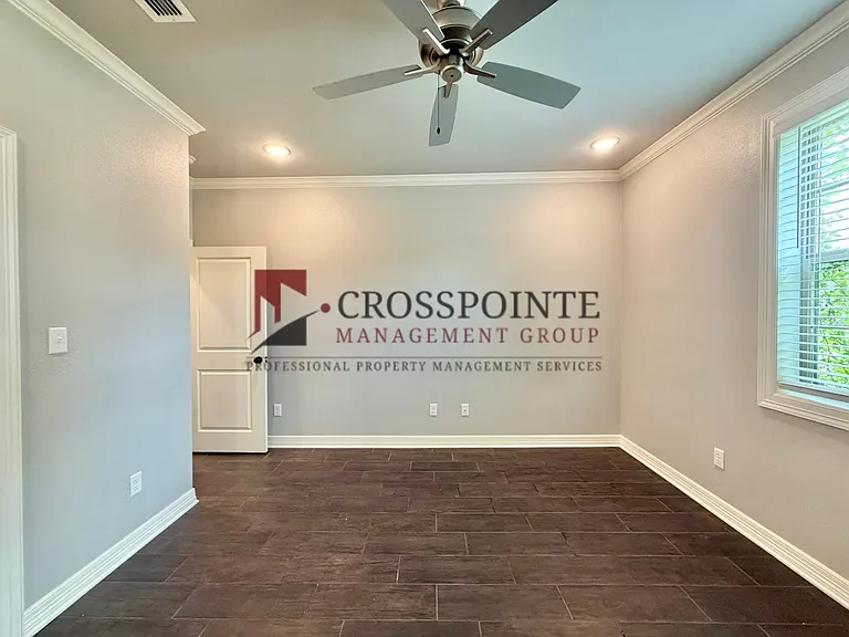 109 Rose Row Ln — Photo 11