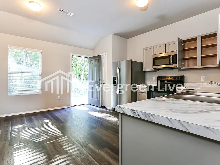 10 Spring Ridge Ln — Photo 5
