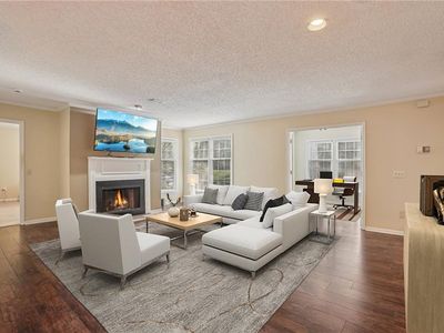 208 Bainbridge Dr, Sandy Springs, GA, 30327