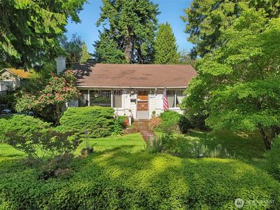 2241 72nd Ave SE, Mercer Island, WA, 98040