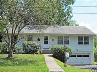 7 Lisa Ln, Troy, NY 12180