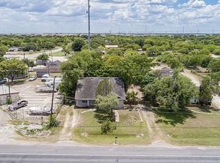 12221 Leopard St, Corpus Christi, TX 78410