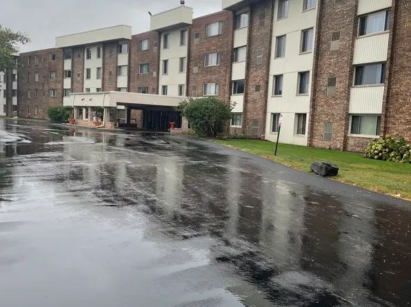 841 N York St APT 129, Elmhurst, IL 60126