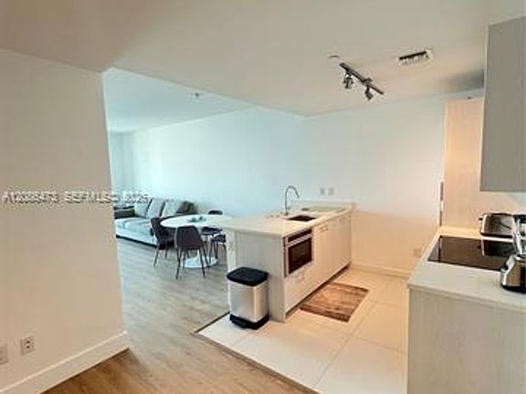 3rd image of 501 NE 31st St #Cu-1202