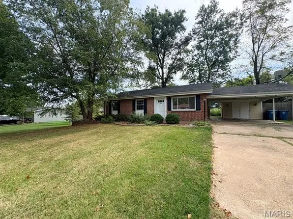 1105 Derhake Rd, Florissant, MO 63033