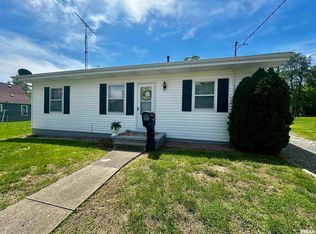 1105 Kerr St, Eldorado, IL 62930