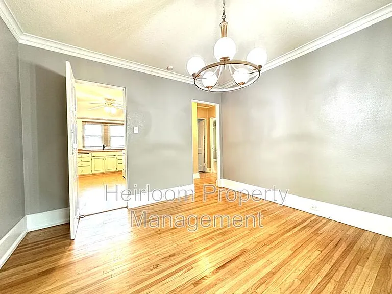 2320 E 2nd St #1 — Photo 4