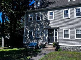 142 Hale St