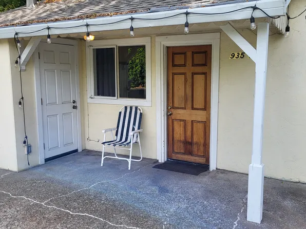 935C McConnell Ave #C, Santa Rosa, CA 95404