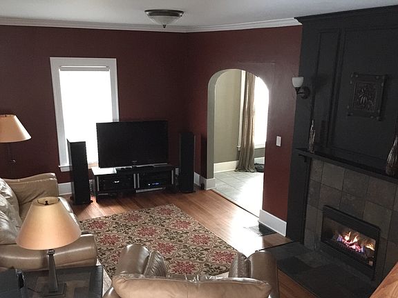 2nd image of 3643 Coit Ave NE