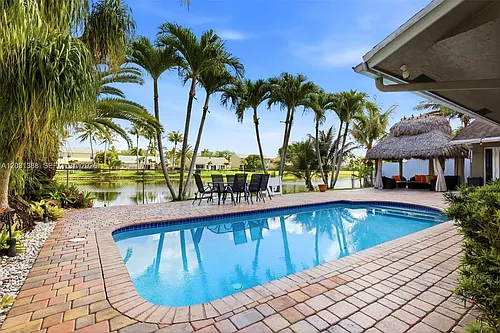 10227 SW 49th Ct Photo 1