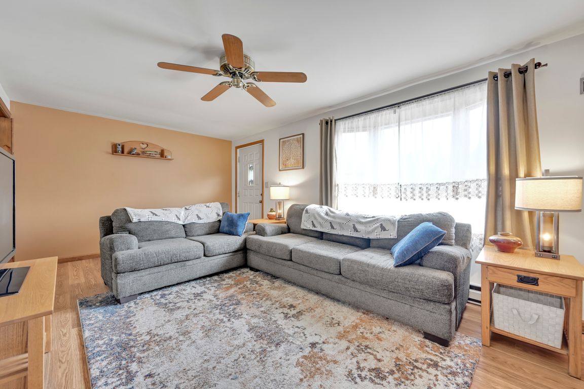 05-Living Room
