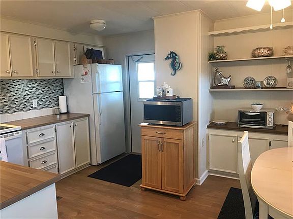5th image of 350 Longwood Dr