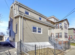 89 Willoughby St, Newark, NJ 07112