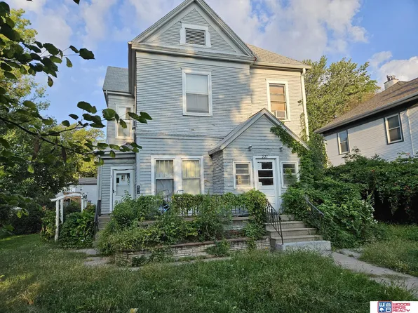 221 S 28th St, Lincoln, NE 68510