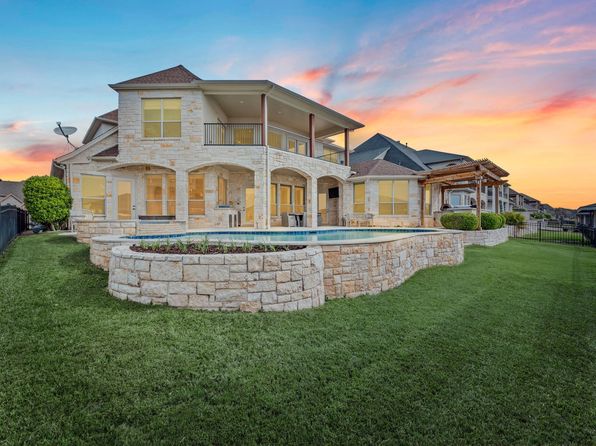 2303 Vienna Dr, Granbury, TX 76048