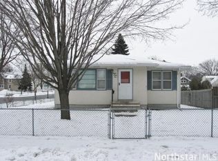 864 Monroe Ct, Saint Paul, MN 55102
