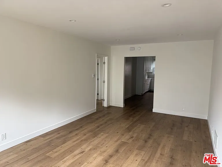937 S Bedford St — Photo 3