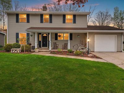 1419 Lee CIRCLE, Manitowoc, WI, 54220