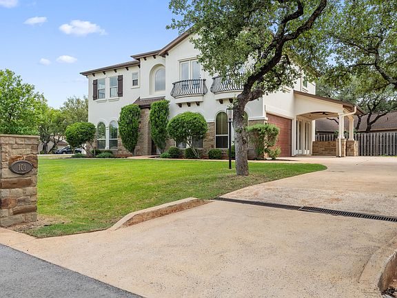 4th image of 101 Hazeltine Ct