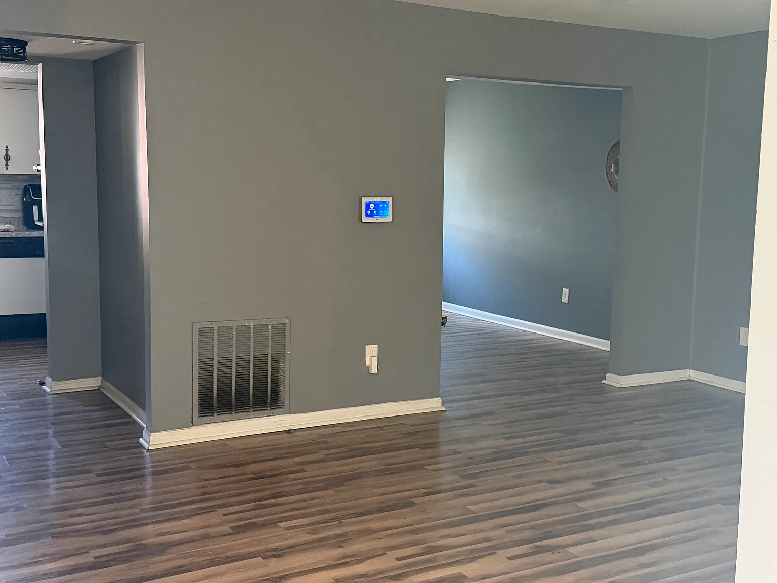 3 bed, 2.5 bath, 1650 sqft, $1,750 — Photo 2