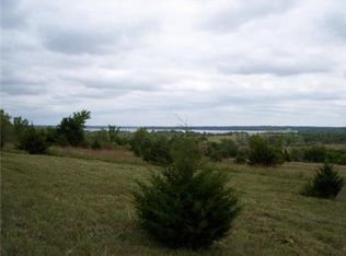 W 271st St, Paola, KS 66071