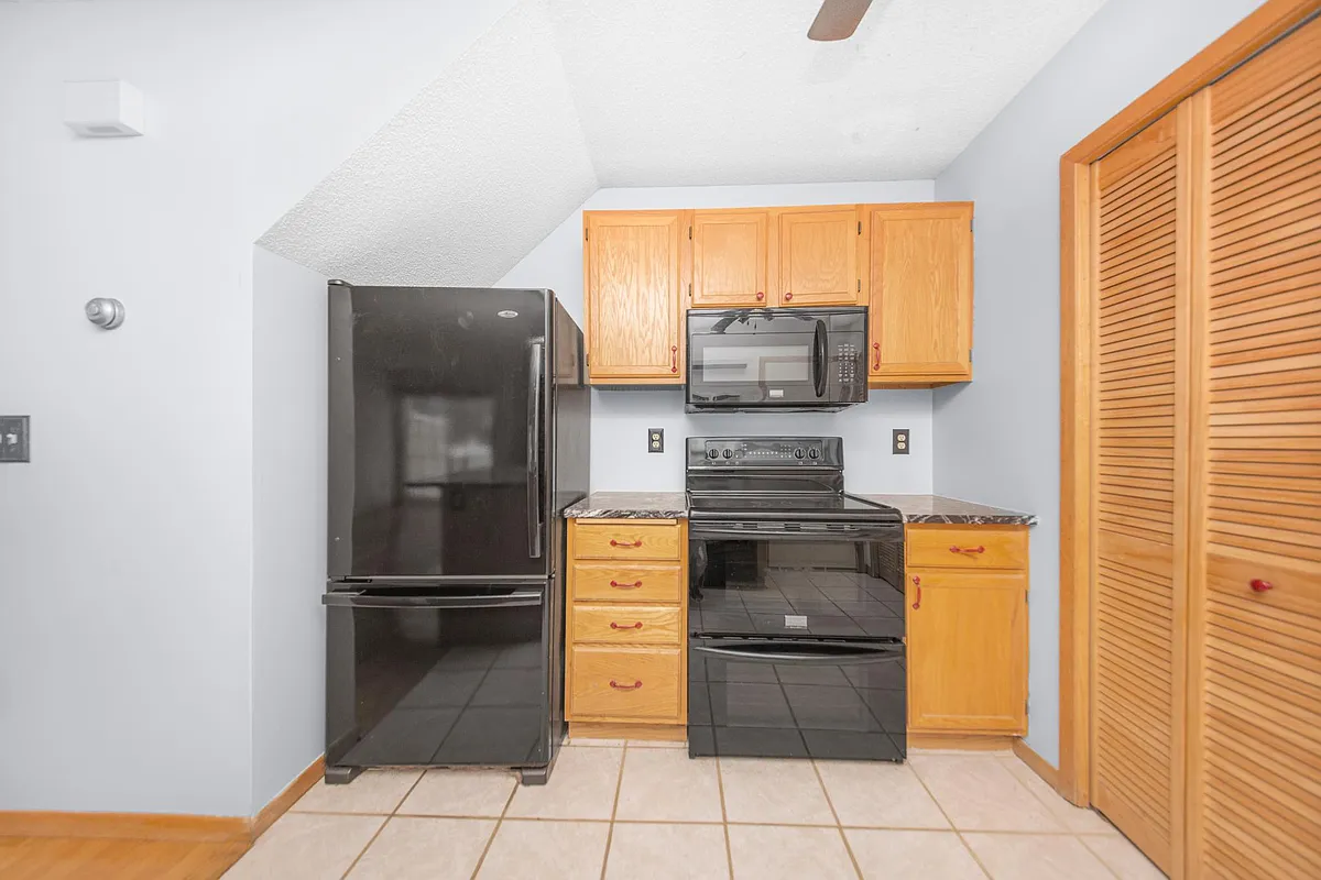 Building Photo - 4038 Crystal Cir