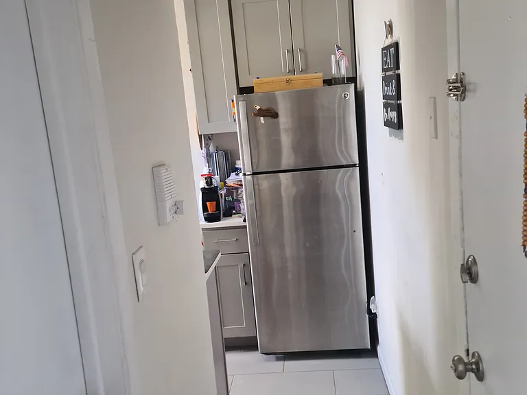 7 Laidlaw Ave #44 — Photo 3
